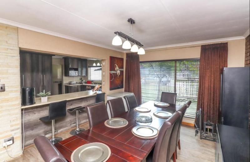 5 Bedroom Property for Sale in Meyersdal Gauteng