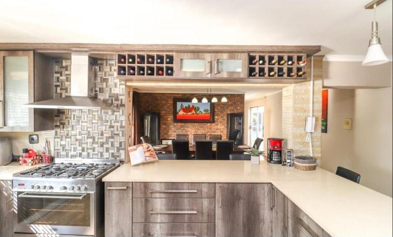 5 Bedroom Property for Sale in Meyersdal Gauteng