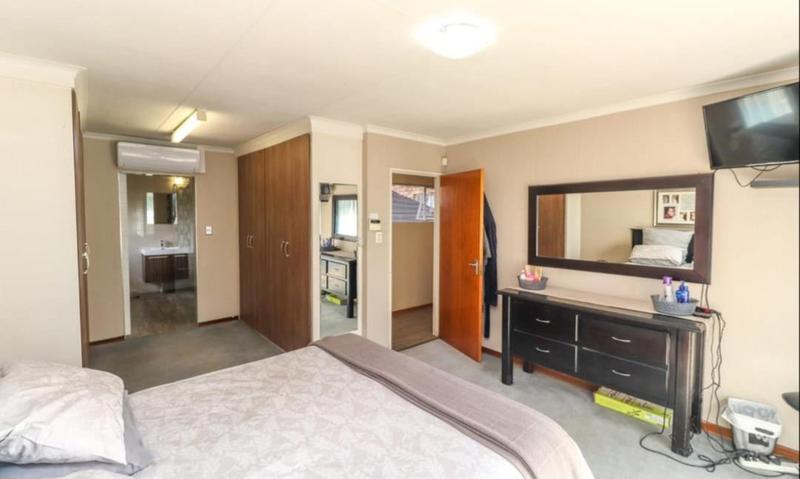 5 Bedroom Property for Sale in Meyersdal Gauteng