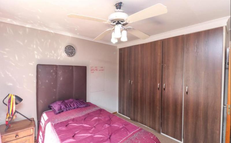 5 Bedroom Property for Sale in Meyersdal Gauteng