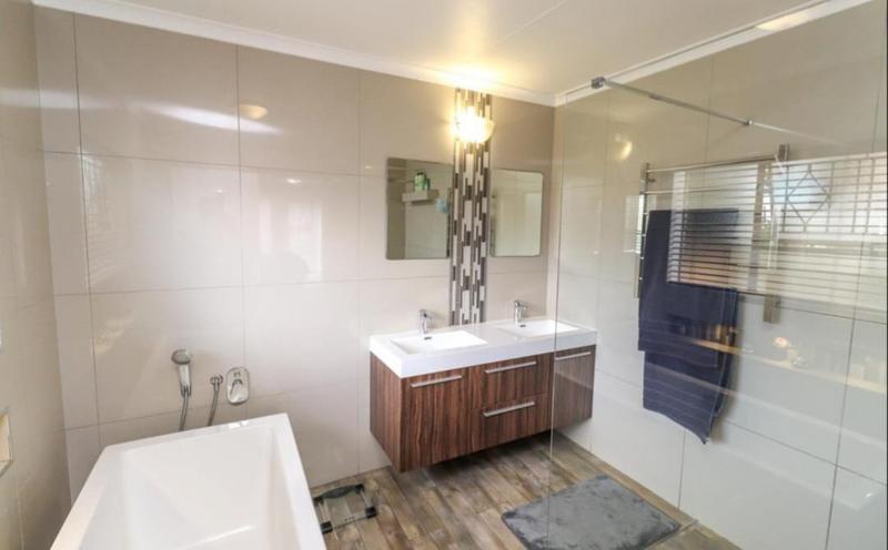 5 Bedroom Property for Sale in Meyersdal Gauteng