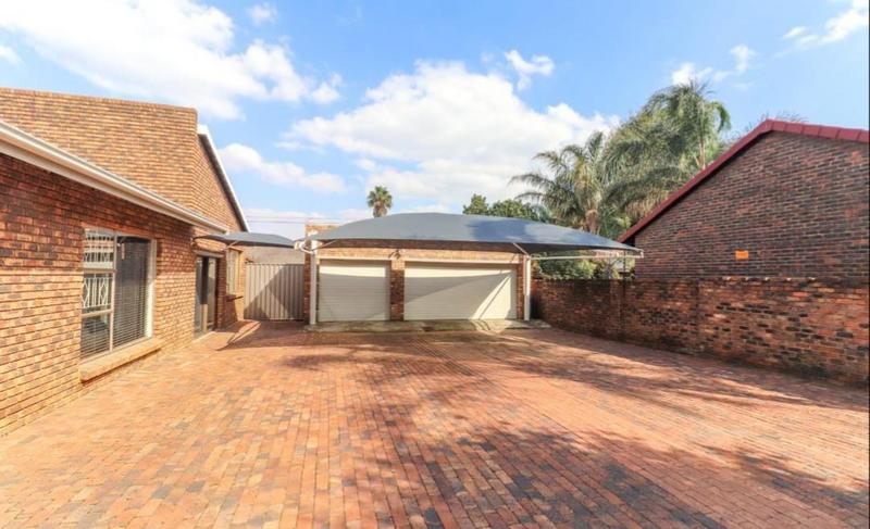 5 Bedroom Property for Sale in Meyersdal Gauteng