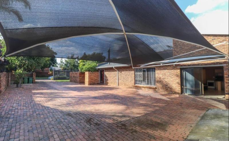 5 Bedroom Property for Sale in Meyersdal Gauteng