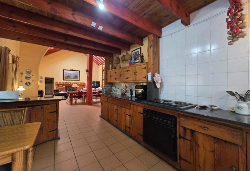 10 Bedroom Property for Sale in Walkerville Gauteng