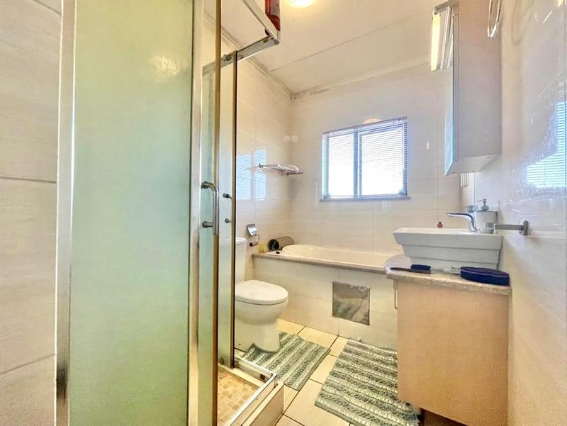 To Let 2 Bedroom Property for Rent in Noordwyk Gauteng