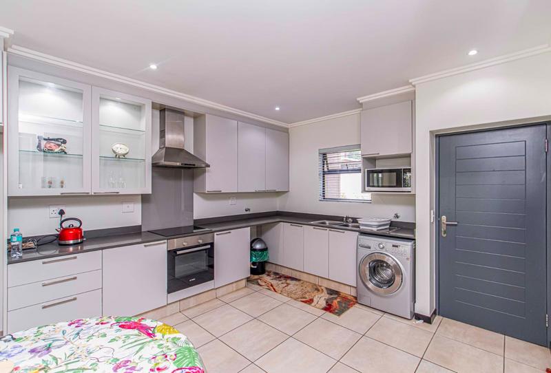 2 Bedroom Property for Sale in Paulshof Gauteng