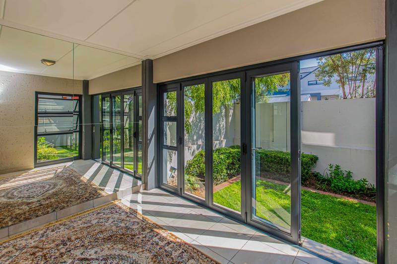 2 Bedroom Property for Sale in Paulshof Gauteng