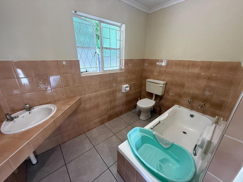 6 Bedroom Property for Sale in The Reeds Gauteng