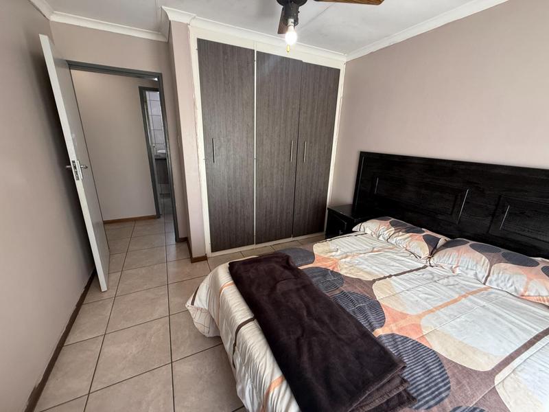 6 Bedroom Property for Sale in The Reeds Gauteng