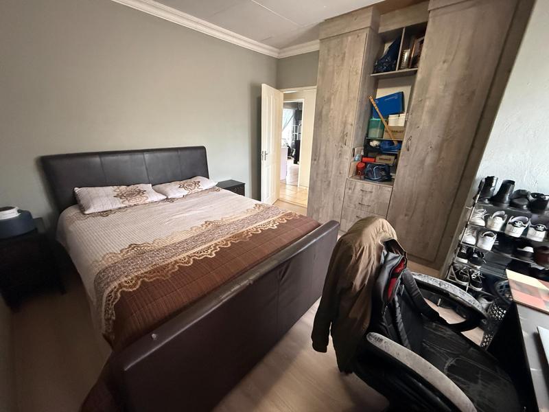 6 Bedroom Property for Sale in The Reeds Gauteng