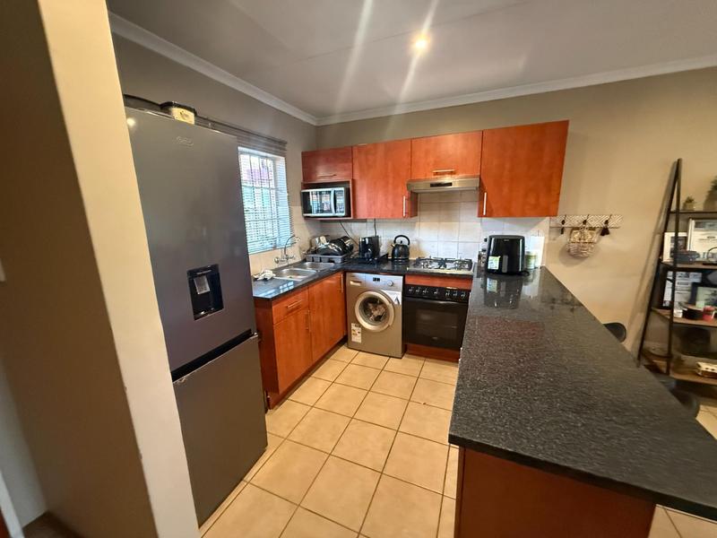 2 Bedroom Property for Sale in The Reeds Gauteng