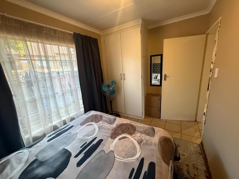 2 Bedroom Property for Sale in The Reeds Gauteng