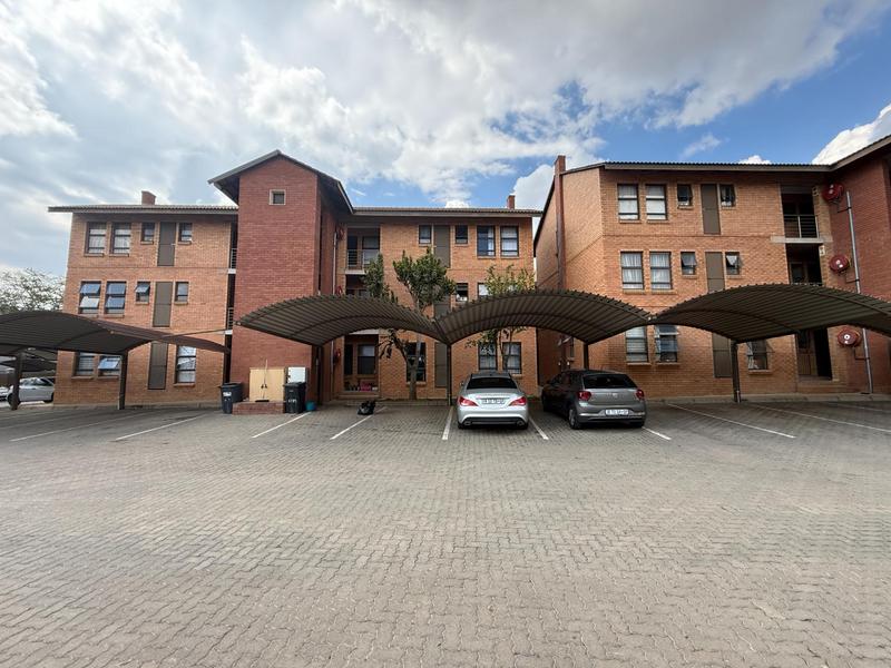 2 Bedroom Property for Sale in Summerfields Estate Gauteng