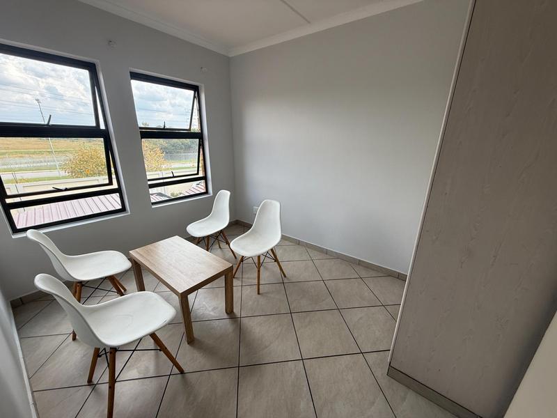 2 Bedroom Property for Sale in Summerfields Estate Gauteng