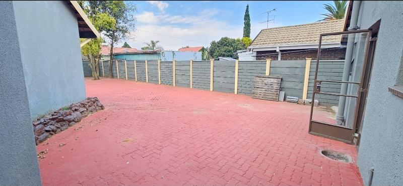 3 Bedroom Property for Sale in Sonland Park Gauteng