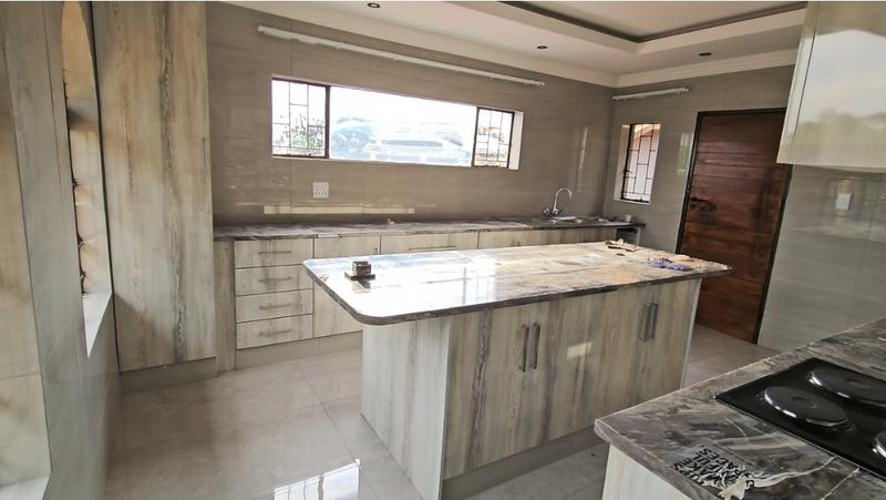 3 Bedroom Property for Sale in Sonland Park Gauteng
