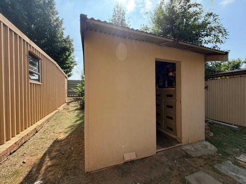 5 Bedroom Property for Sale in Vischgat Gauteng