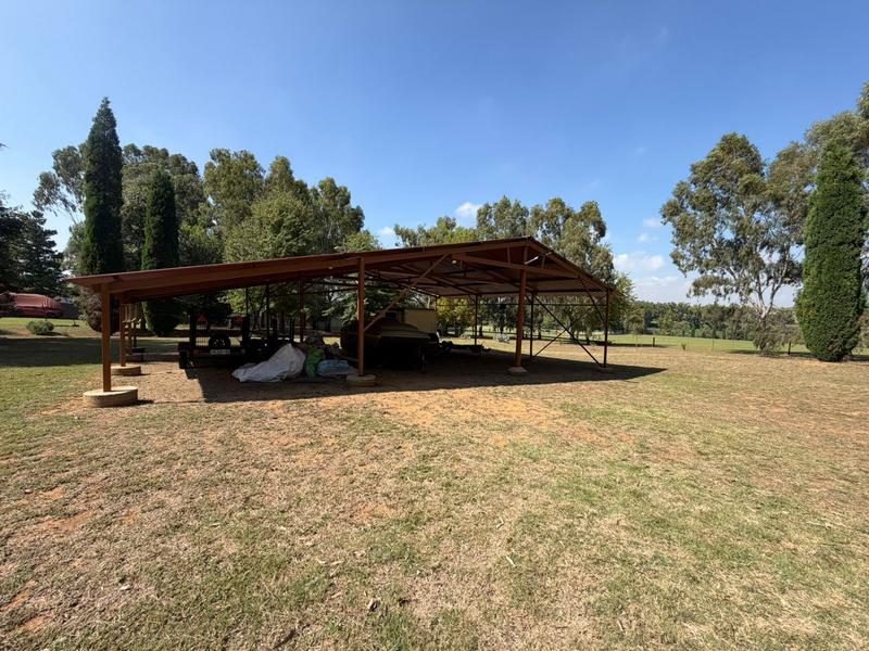 5 Bedroom Property for Sale in Vischgat Gauteng