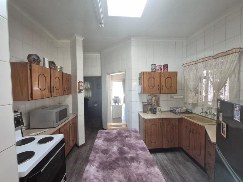 2 Bedroom Property for Sale in Vanderbijlpark Cw 6 Gauteng