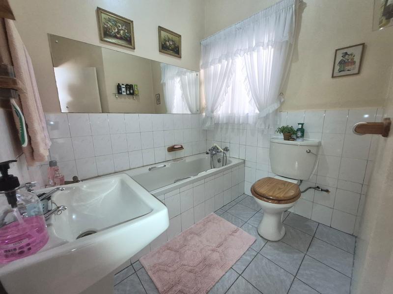 2 Bedroom Property for Sale in Vanderbijlpark Cw 6 Gauteng