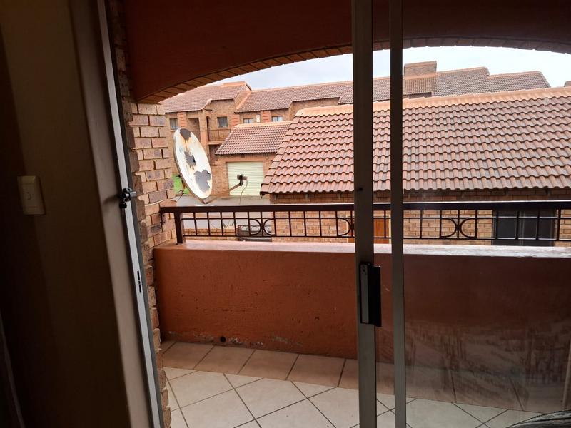 2 Bedroom Property for Sale in Mooikloof Ridge Gauteng