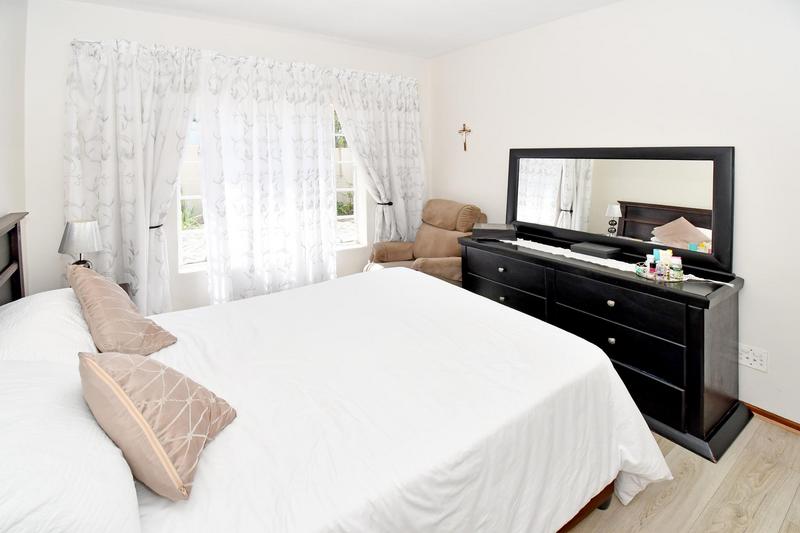 2 Bedroom Property for Sale in Craighall Gauteng