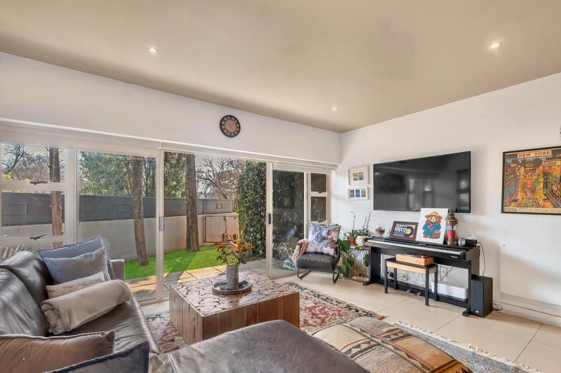 2 Bedroom Property for Sale in Oaklands Gauteng