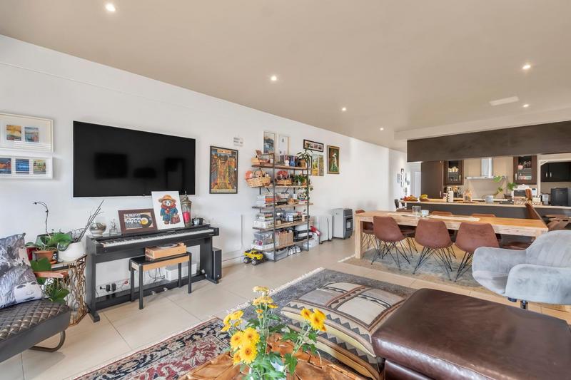 2 Bedroom Property for Sale in Oaklands Gauteng