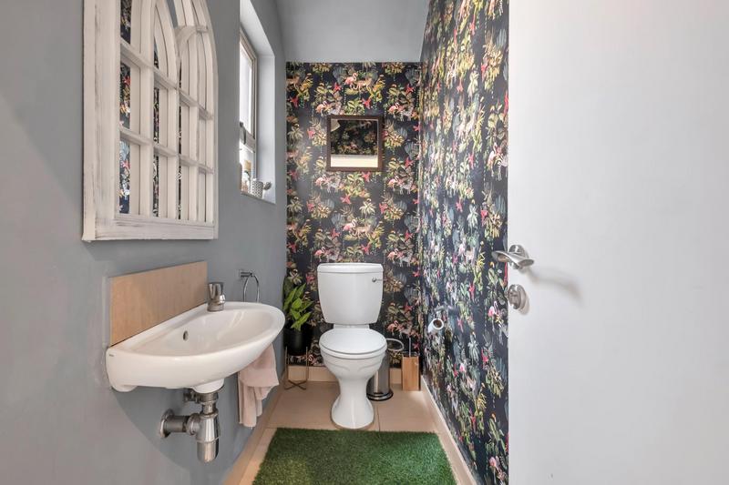 2 Bedroom Property for Sale in Oaklands Gauteng