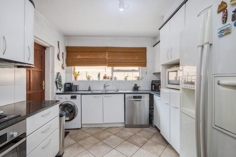 3 Bedroom Property for Sale in Lonehill Gauteng