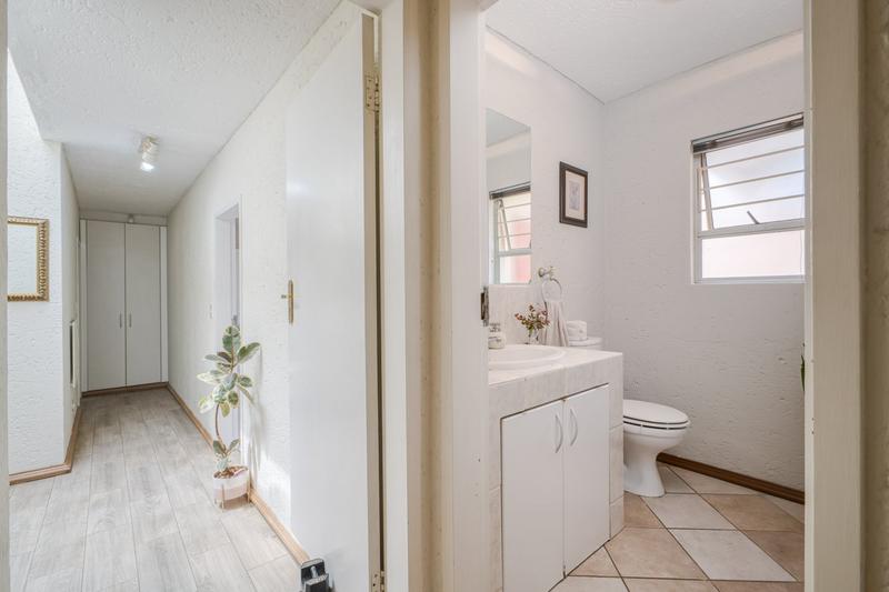 3 Bedroom Property for Sale in Lonehill Gauteng