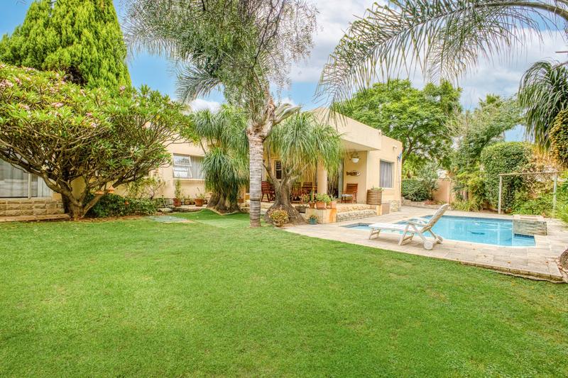 3 Bedroom Property for Sale in Lonehill Gauteng