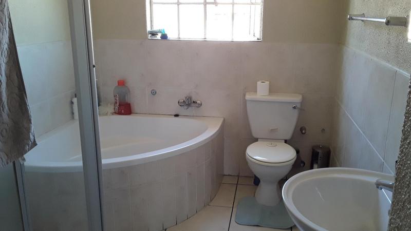 To Let 2 Bedroom Property for Rent in Celtisdal Gauteng
