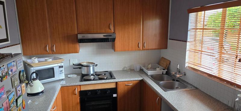 To Let 2 Bedroom Property for Rent in Die Wilgers Gauteng