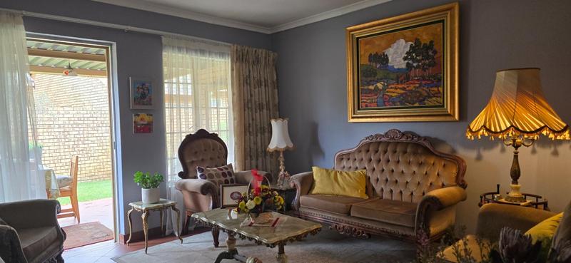 To Let 2 Bedroom Property for Rent in Die Wilgers Gauteng