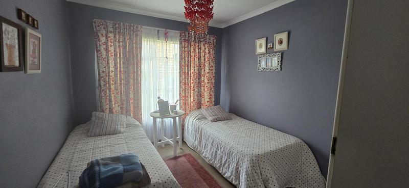 To Let 2 Bedroom Property for Rent in Die Wilgers Gauteng