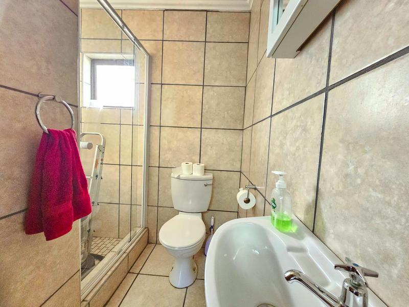 3 Bedroom Property for Sale in Zonnehoewe A H Gauteng