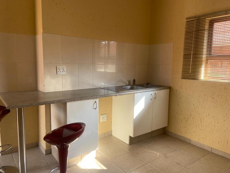 To Let 3 Bedroom Property for Rent in Amorosa Gauteng