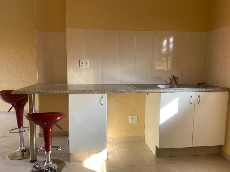 To Let 3 Bedroom Property for Rent in Amorosa Gauteng