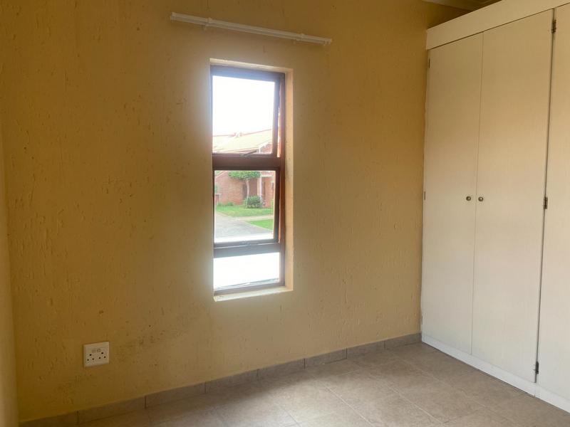 To Let 3 Bedroom Property for Rent in Amorosa Gauteng