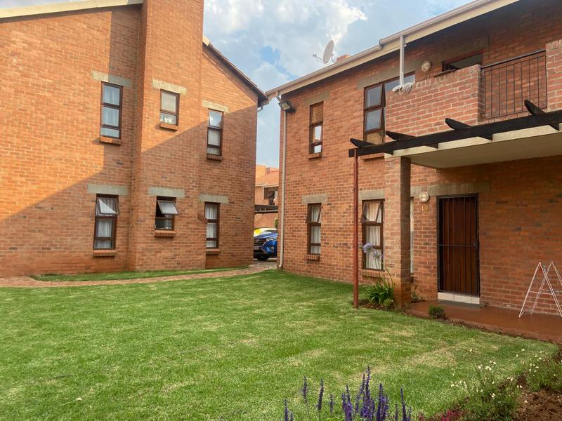 To Let 3 Bedroom Property for Rent in Amorosa Gauteng