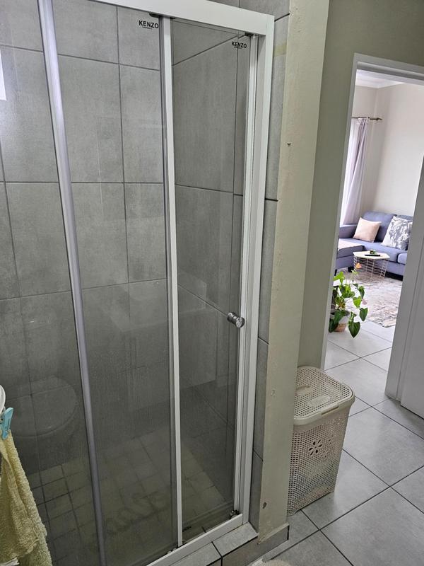 1 Bedroom Property for Sale in Grand Central Gauteng