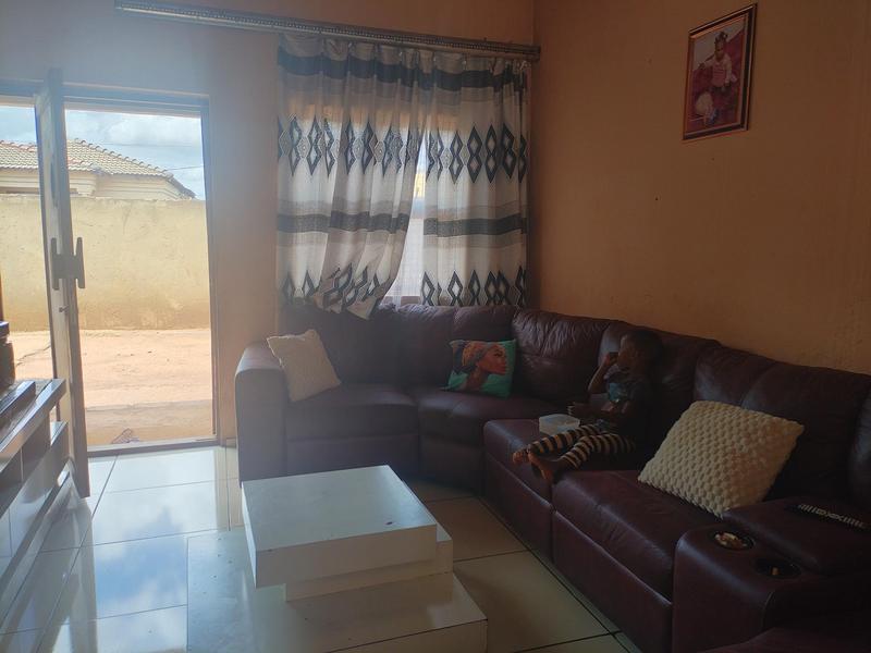 2 Bedroom Property for Sale in Katlehong South Gauteng
