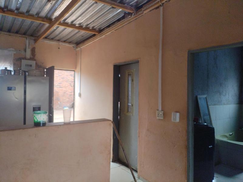 2 Bedroom Property for Sale in Katlehong South Gauteng