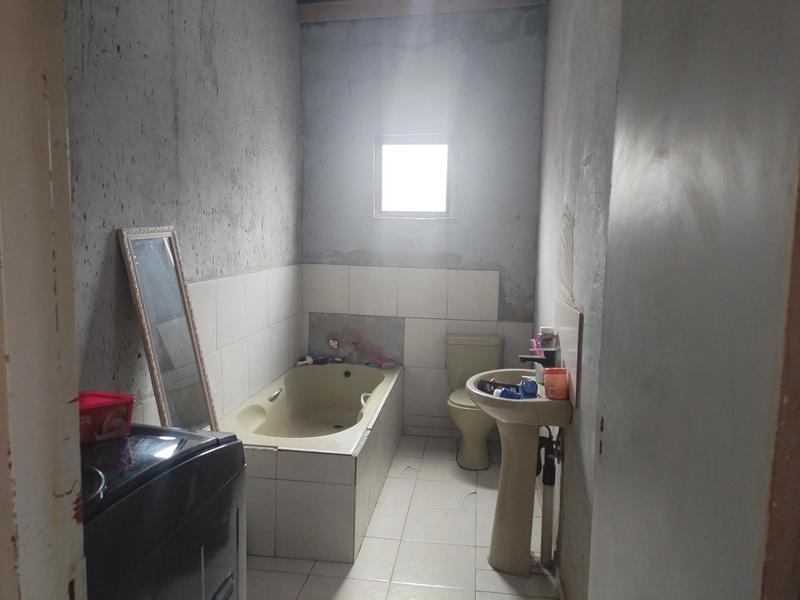 2 Bedroom Property for Sale in Katlehong South Gauteng