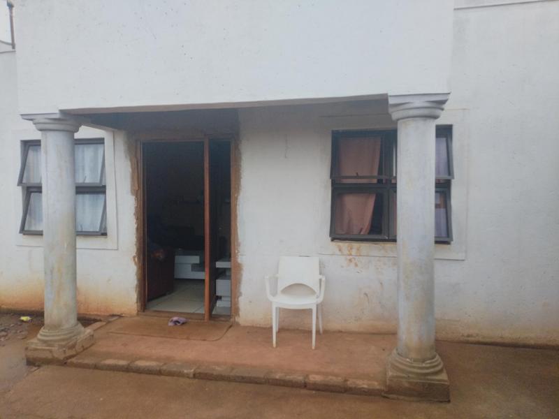 2 Bedroom Property for Sale in Katlehong South Gauteng