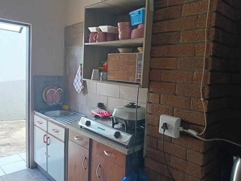 4 Bedroom Property for Sale in Strubenvale Gauteng
