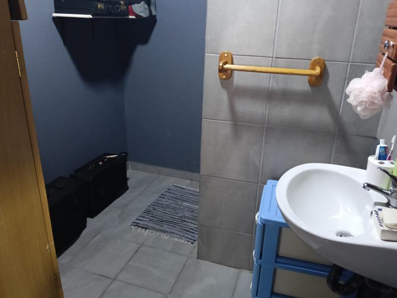 4 Bedroom Property for Sale in Strubenvale Gauteng