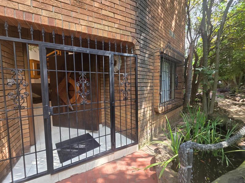 5 Bedroom Property for Sale in Sunward Park Gauteng