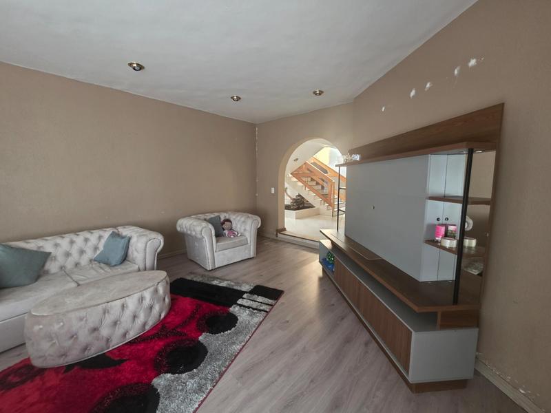 5 Bedroom Property for Sale in Sunward Park Gauteng